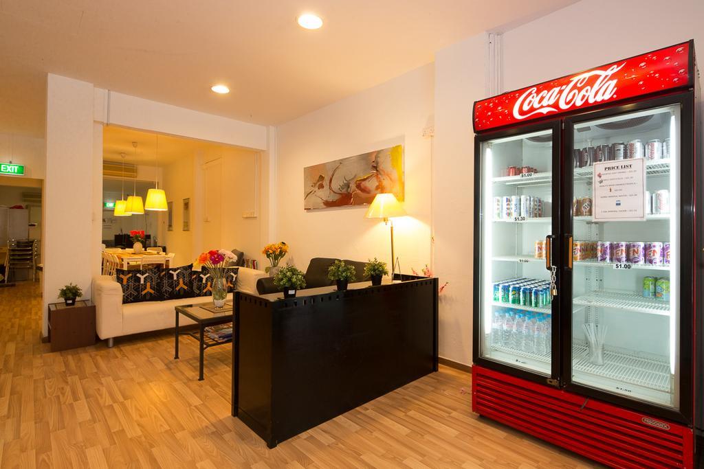 New Society Backpackers Hostel สิงคโปร์ ภายนอก รูปภาพ