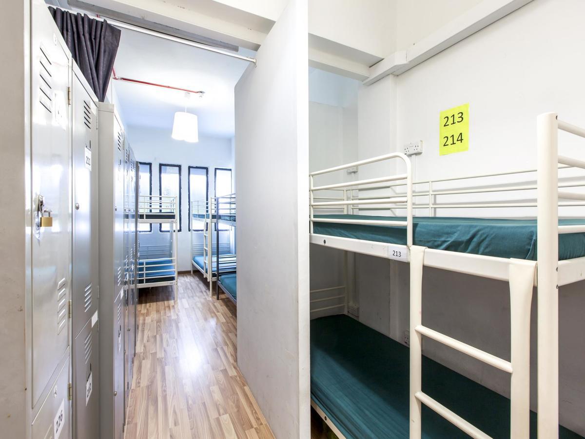 New Society Backpackers Hostel สิงคโปร์ ภายนอก รูปภาพ