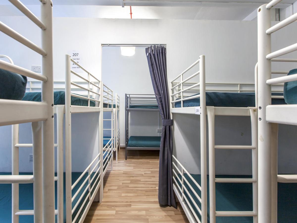 New Society Backpackers Hostel สิงคโปร์ ภายนอก รูปภาพ