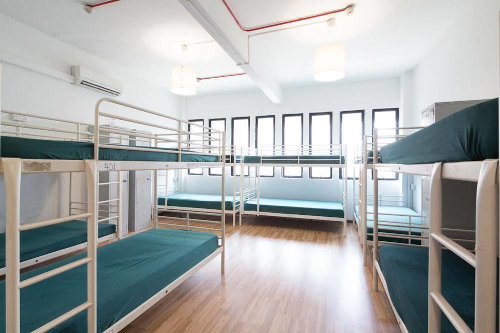 New Society Backpackers Hostel สิงคโปร์ ภายนอก รูปภาพ